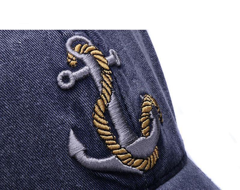 Men's hat with anchor and rope design. 